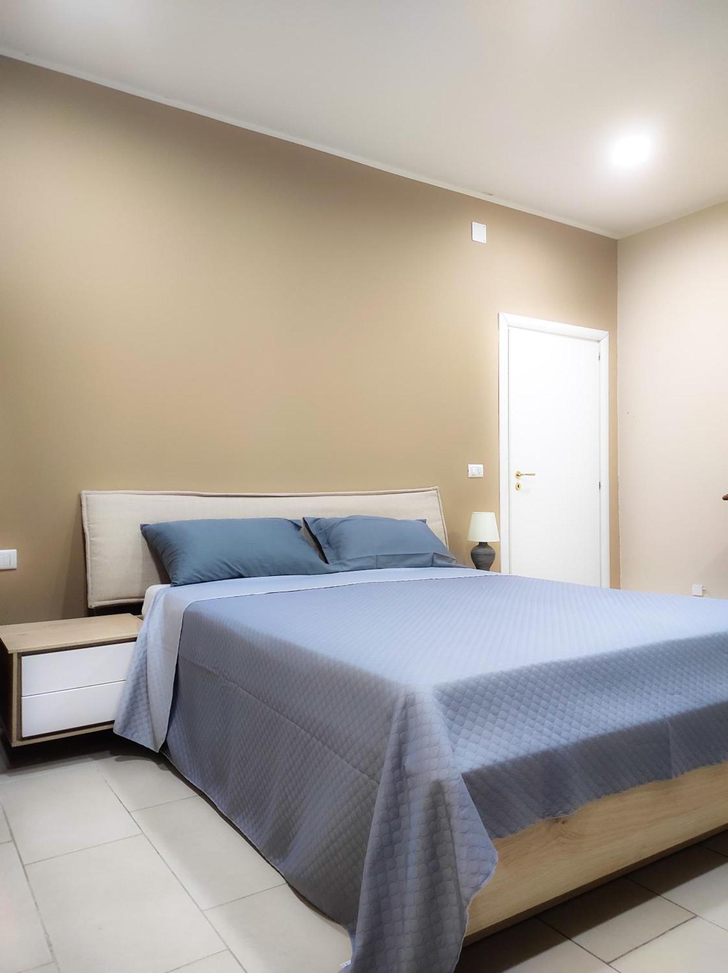 76 Avenue Suites Wi-Fi - Shuttle Reggio di Calabria Bagian luar foto