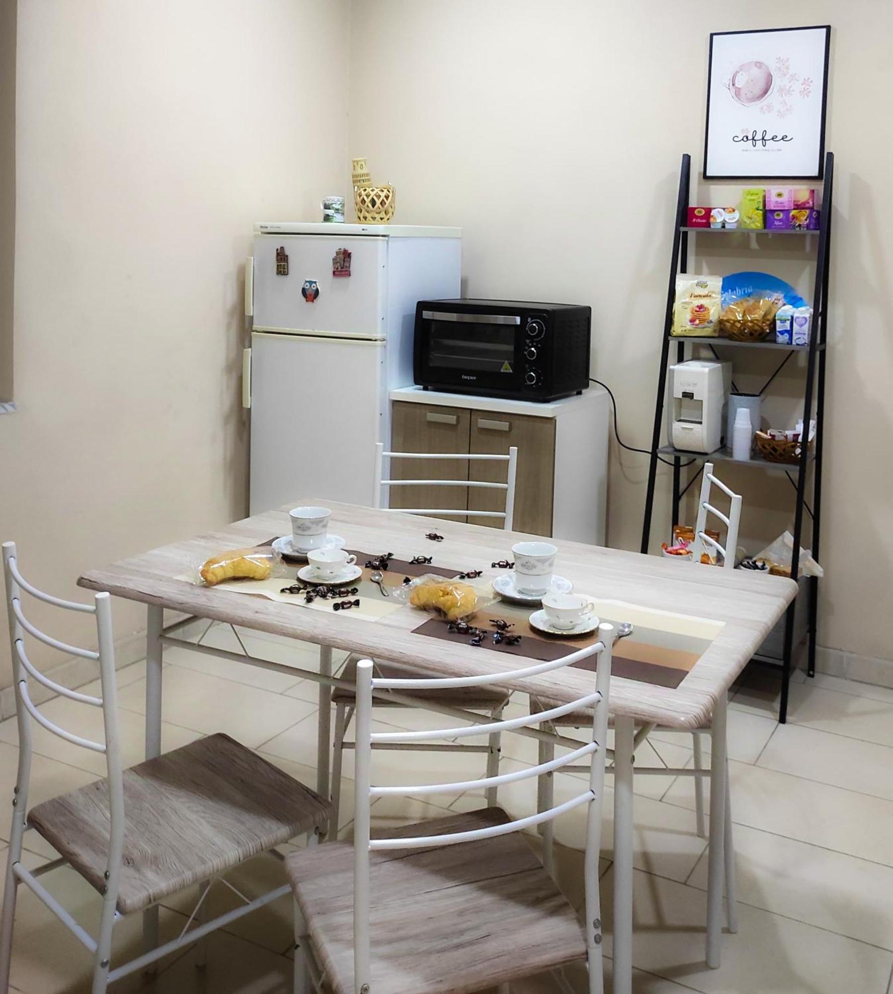 76 Avenue Suites Wi-Fi - Shuttle Reggio di Calabria Bagian luar foto